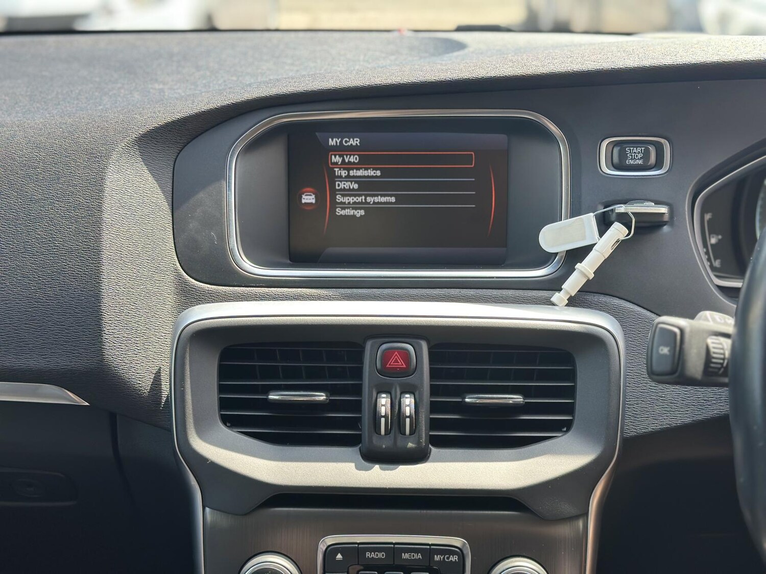 Used Volvo V40 2013 for sale - 75733142: Photo 26