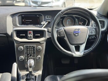 Used Volvo V40 2013 for sale - 75733142: Photo