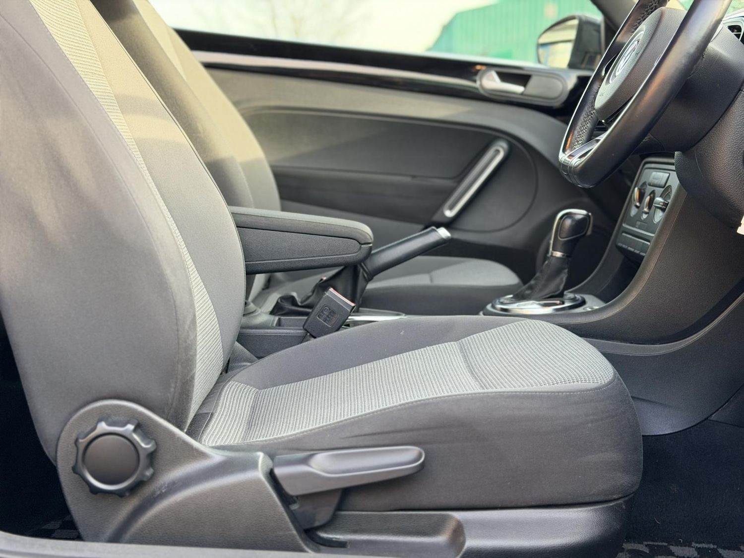 Used Volkswagen Beetle 2025 for sale - 77198460: Photo 18