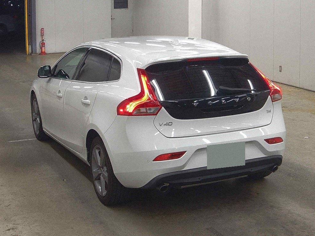 Used Volvo V40 2014 for sale - 77532303: Photo 2