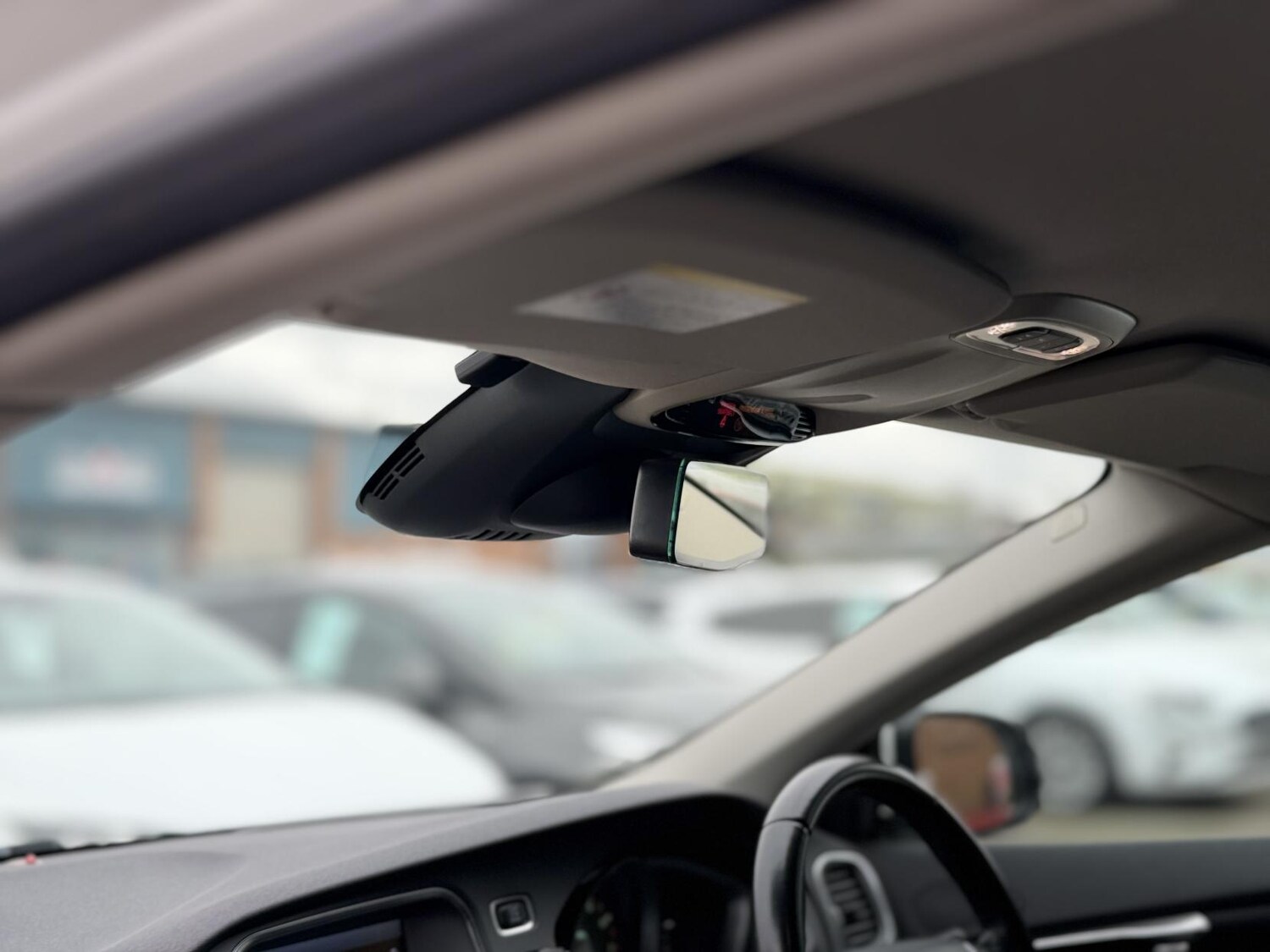 Used Volvo V40 2014 for sale - 77532303: Photo 33