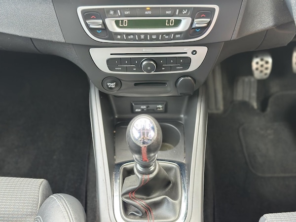 Used Renault Megane 2015 for sale - 75733123: Photo 29