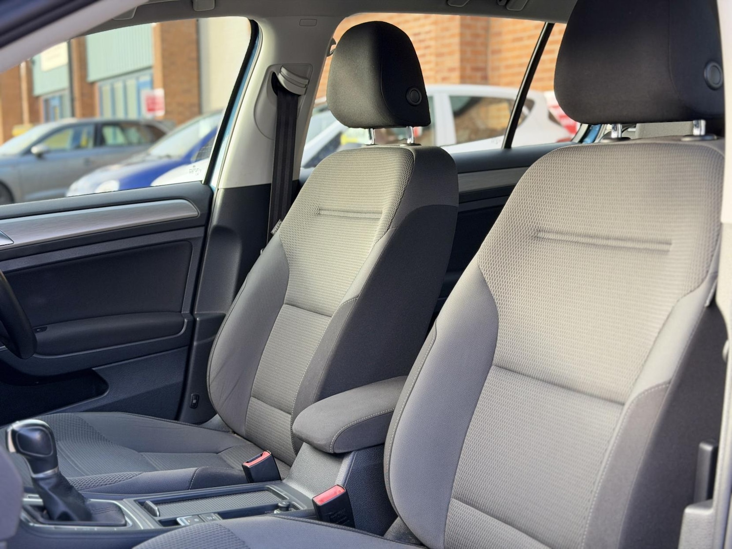 Used Volkswagen Golf 2016 for sale - 76722762: Photo 30