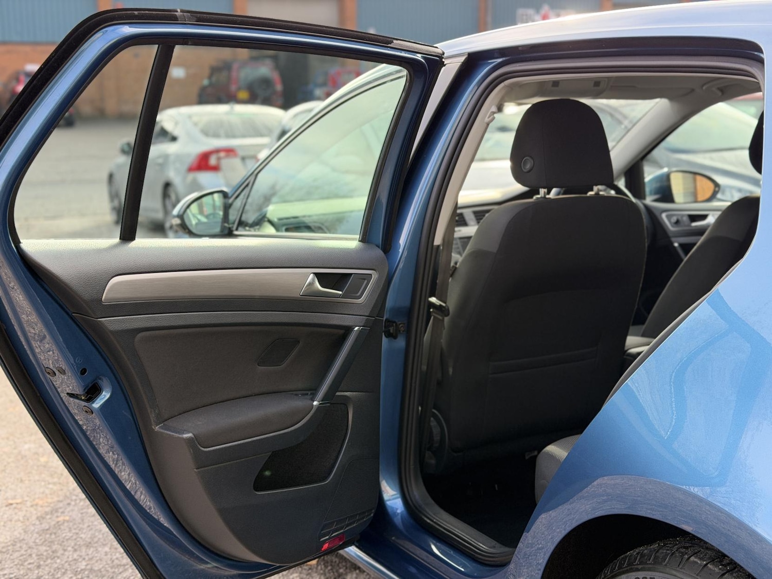 Used Volkswagen Golf 2016 for sale - 76722762: Photo 38