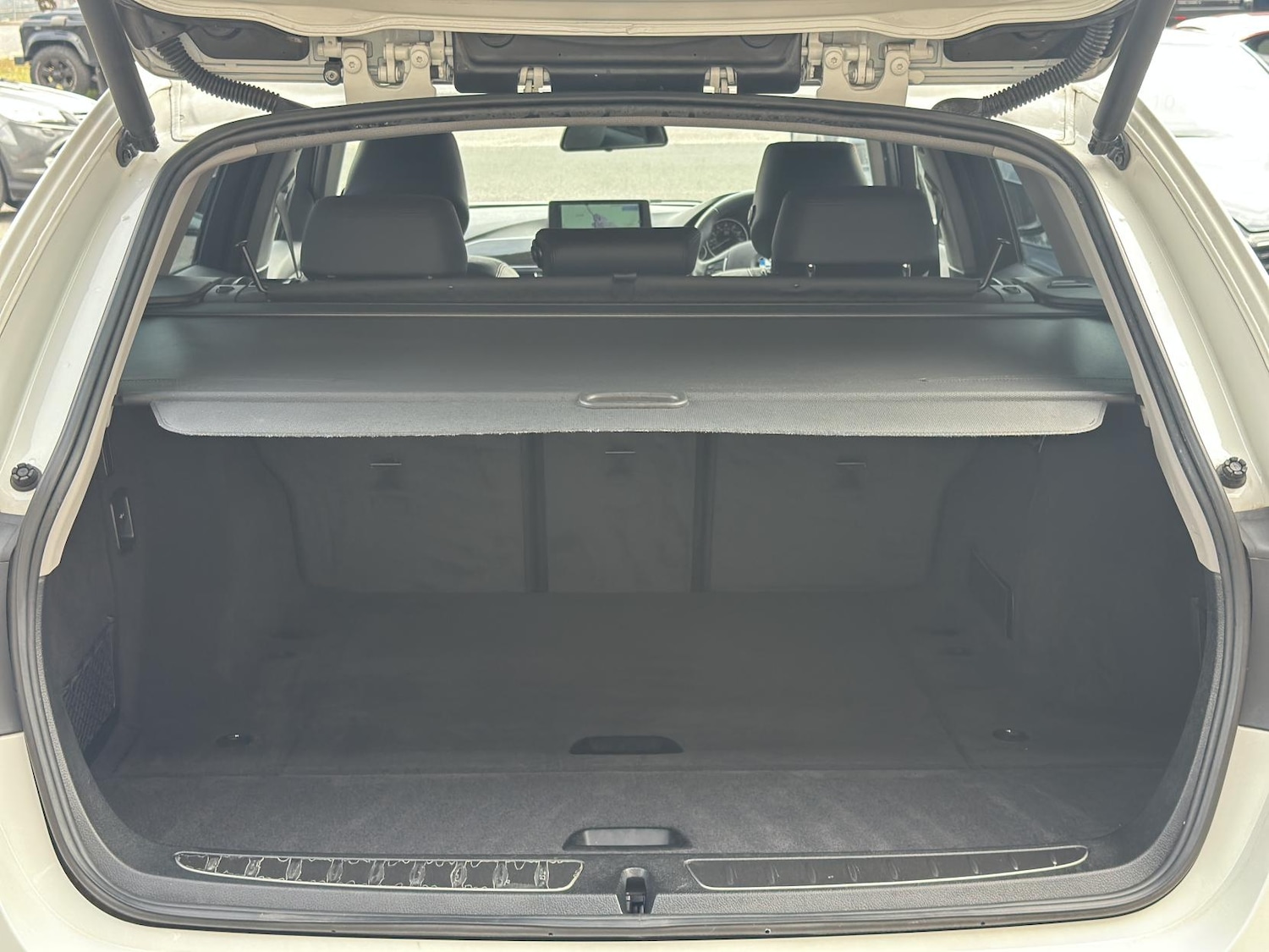 Used BMW 3 Series 2025 for sale - 75733121: Photo 14