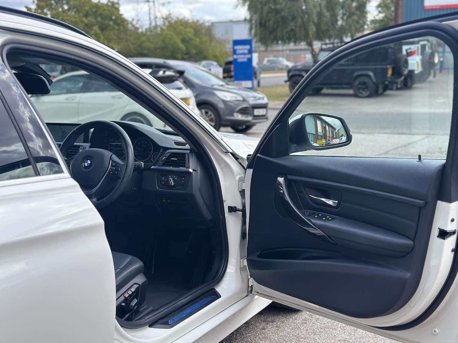 Used BMW 3 Series 2025 for sale - 75733121: Photo 15