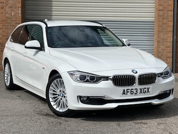 2025 - 2.0 320i Luxury Touring 5dr Petrol Auto Euro 6 (s/s) (184 ps)