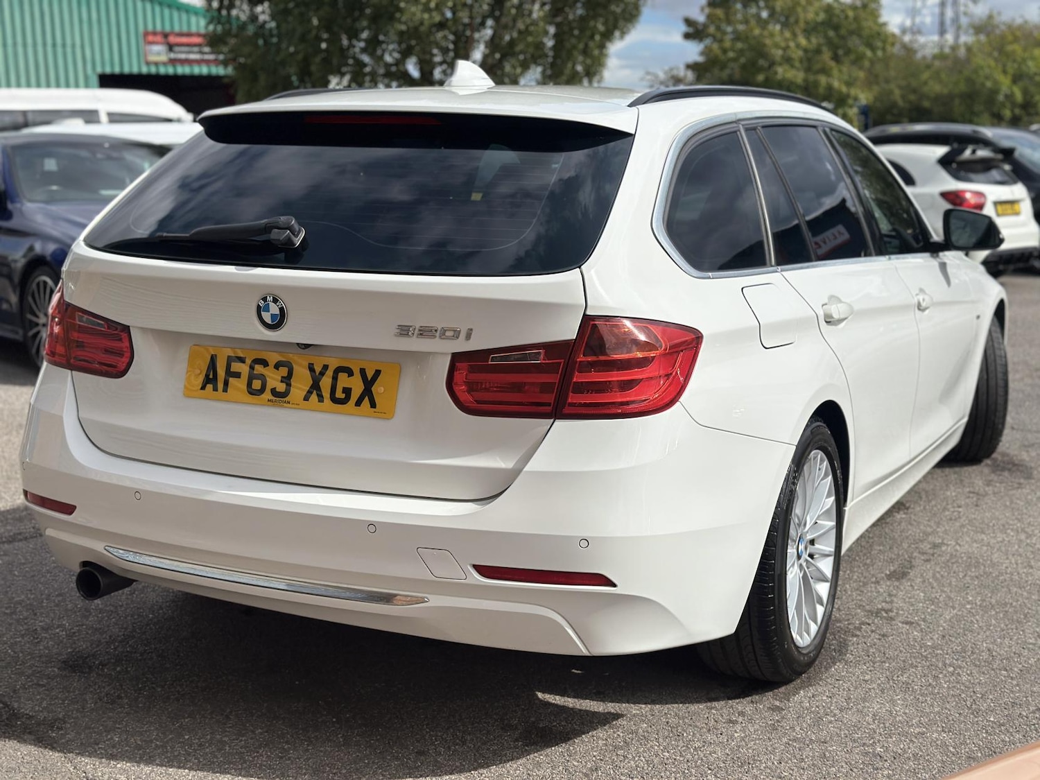 Used BMW 3 Series 2025 for sale - 75733121: Photo 2