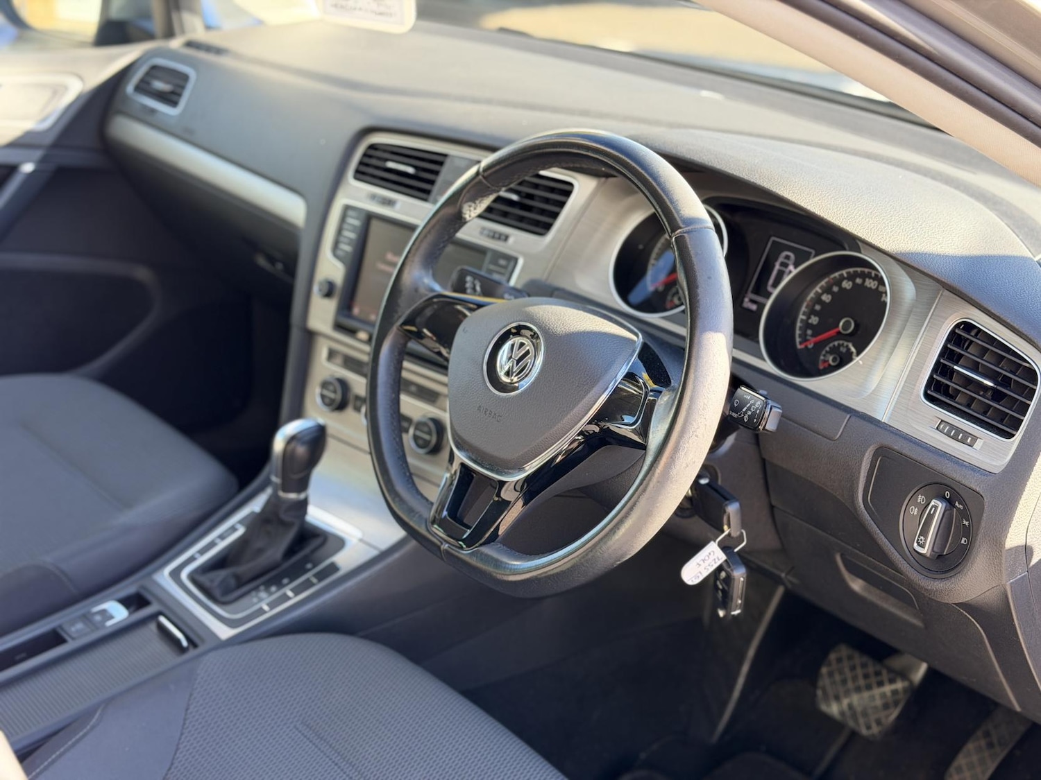 Used Volkswagen Golf 2015 for sale - 76384839: Photo 7