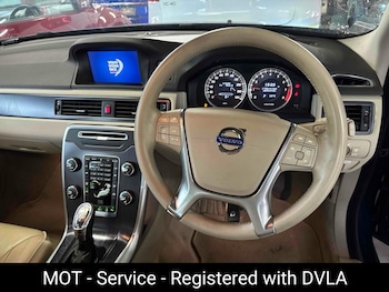 Used Volvo V70 2025 for sale - 75733131: Photo