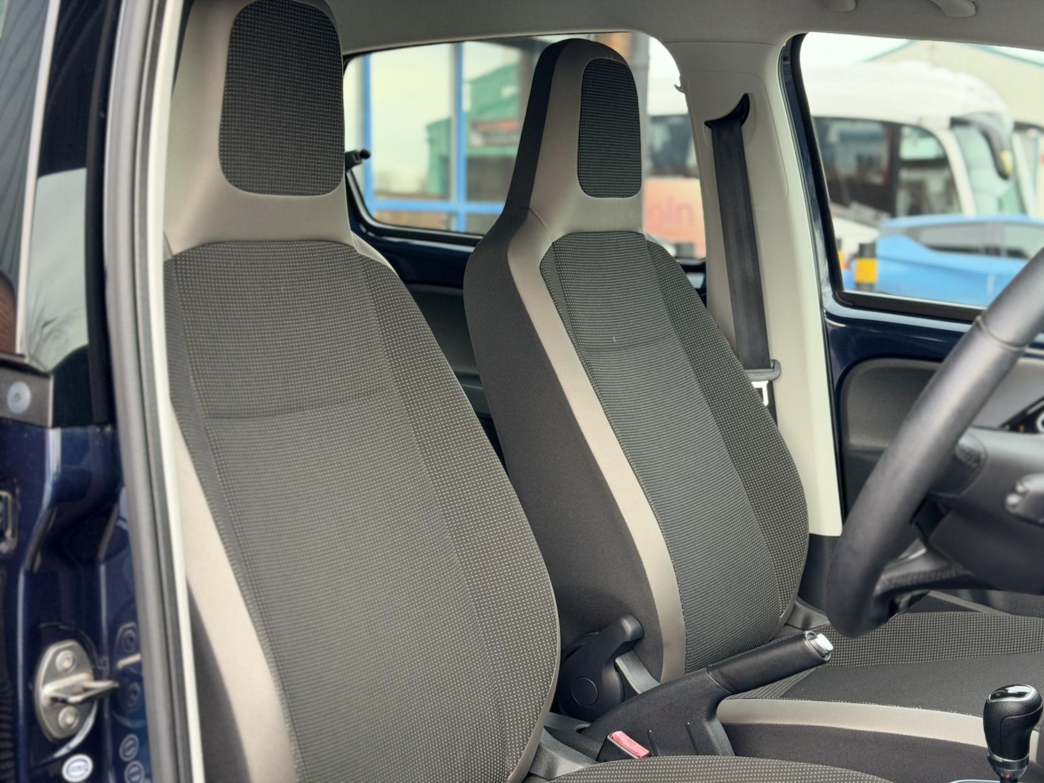 Used Volkswagen up! 2012 for sale - 76897353: Photo 17