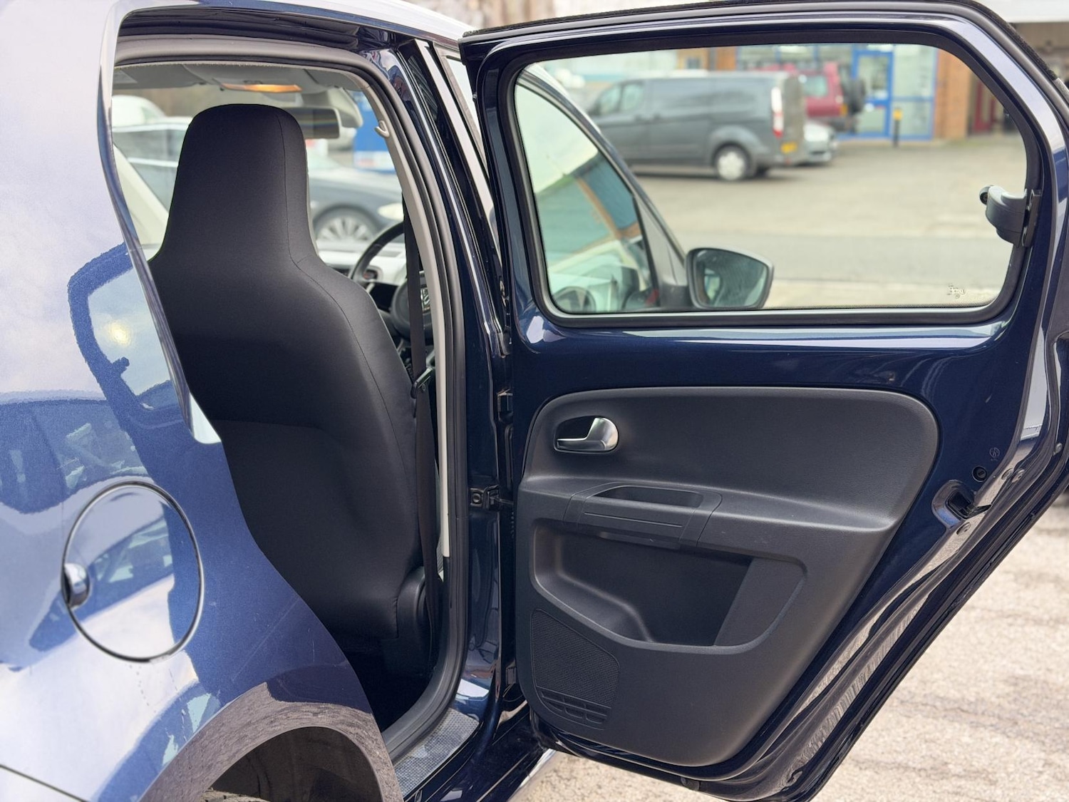 Used Volkswagen up! 2012 for sale - 76897353: Photo 33