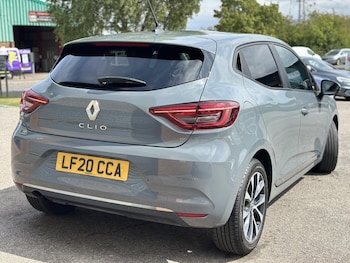 Used Renault Clio 2020 for sale - 75733113: Photo