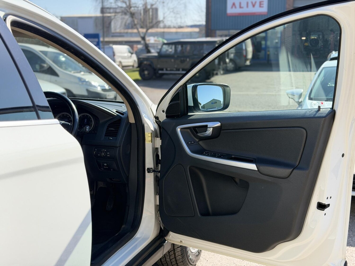 Used Volvo XC60 2022 for sale - 77969055: Photo 15