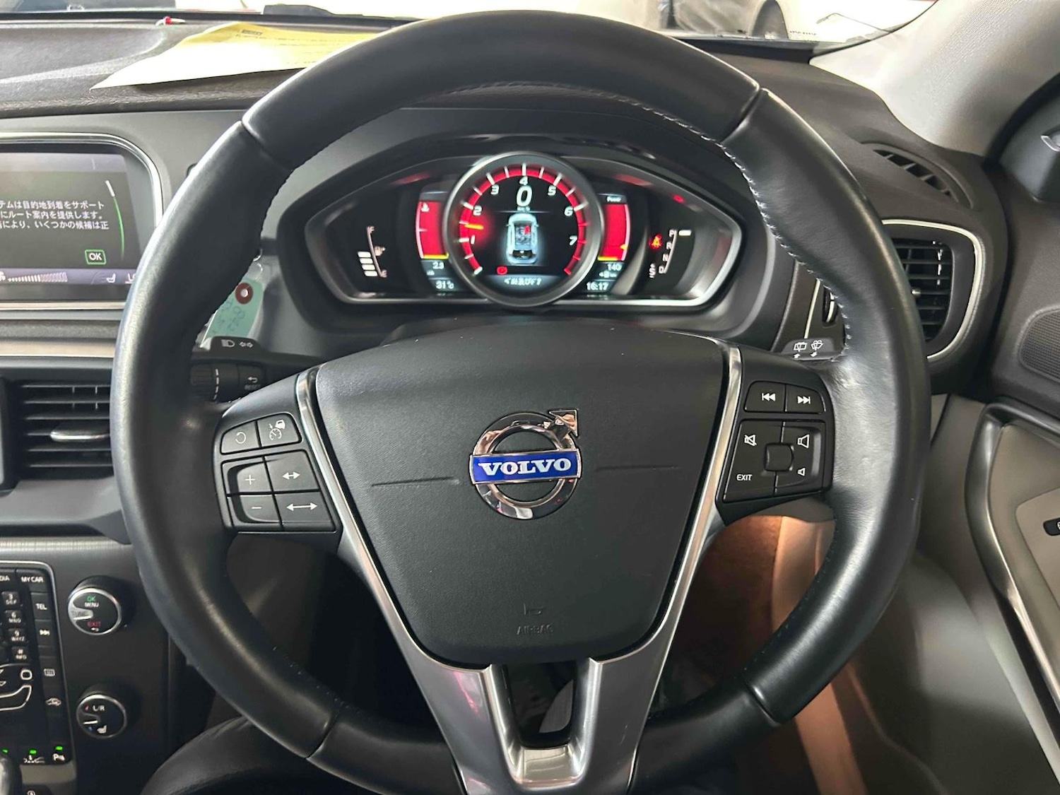 Used Volvo V40 2014 for sale - 77519423: Photo 5