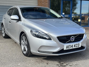 Used Volvo V40 2014 for sale - 75733114: Photo