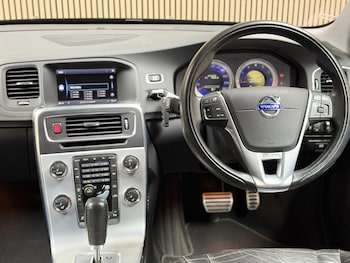 Used Volvo V60 2012 for sale - 79471370: Photo