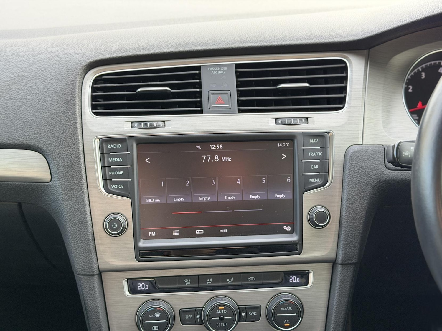 Used Volkswagen Golf 2014 for sale - 76415632: Photo 25