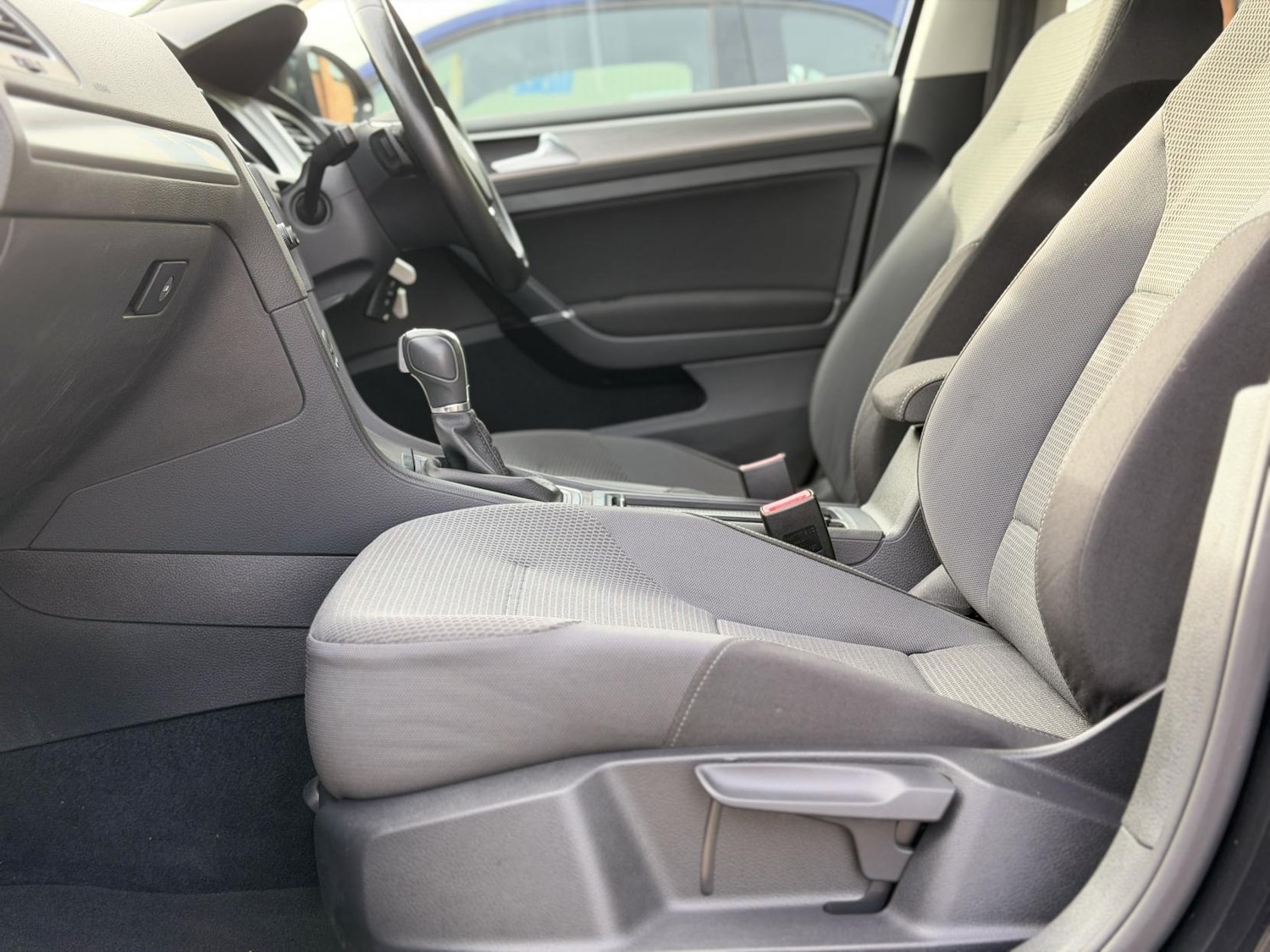 Used Volkswagen Golf 2014 for sale - 76415632: Photo 31