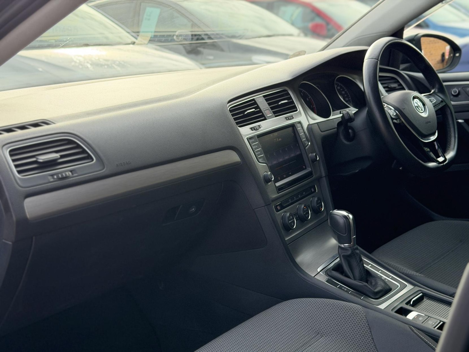 Used Volkswagen Golf 2014 for sale - 76415632: Photo 33