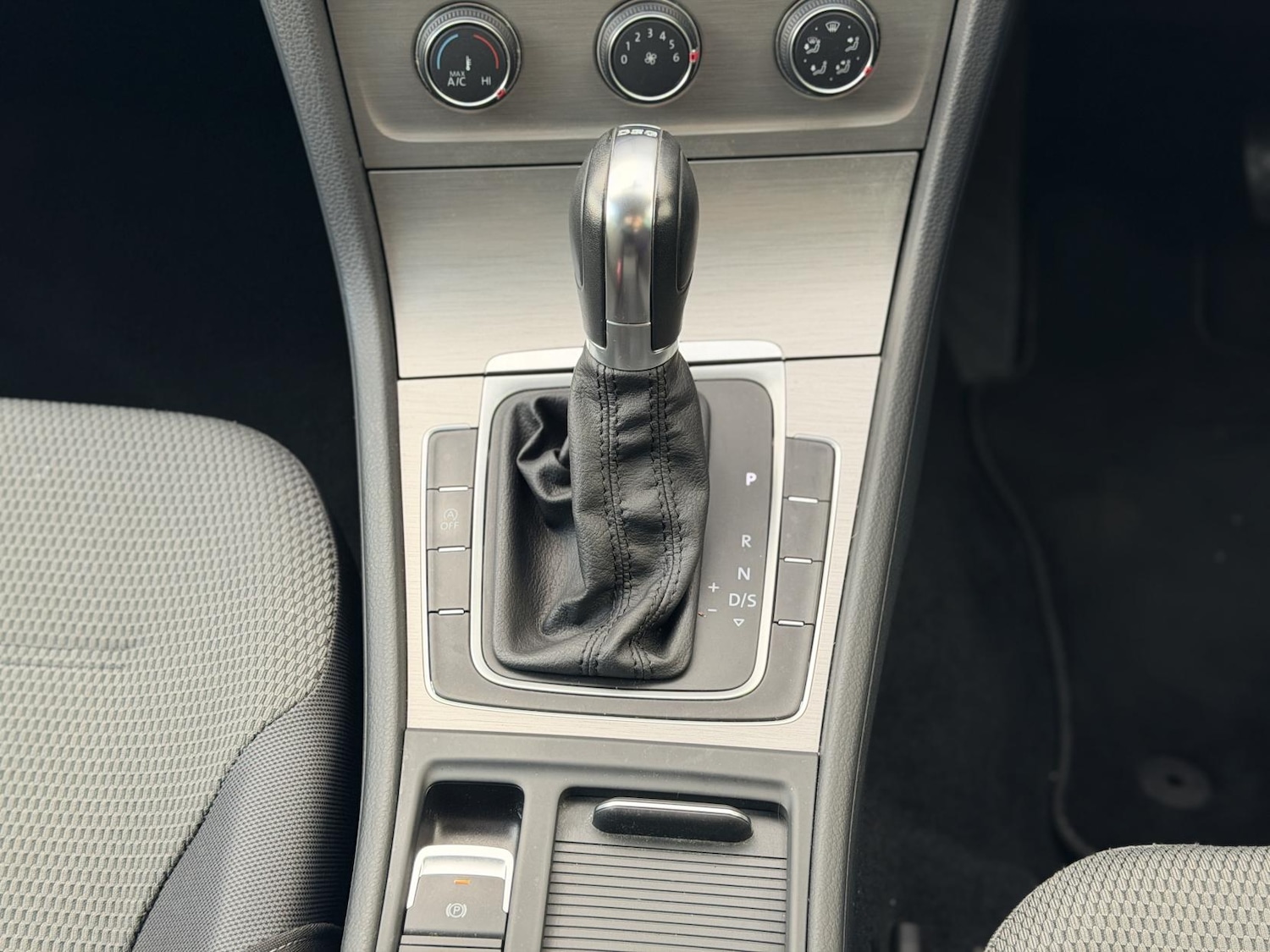 Used Volkswagen Golf 2014 for sale - 76741822: Photo 26