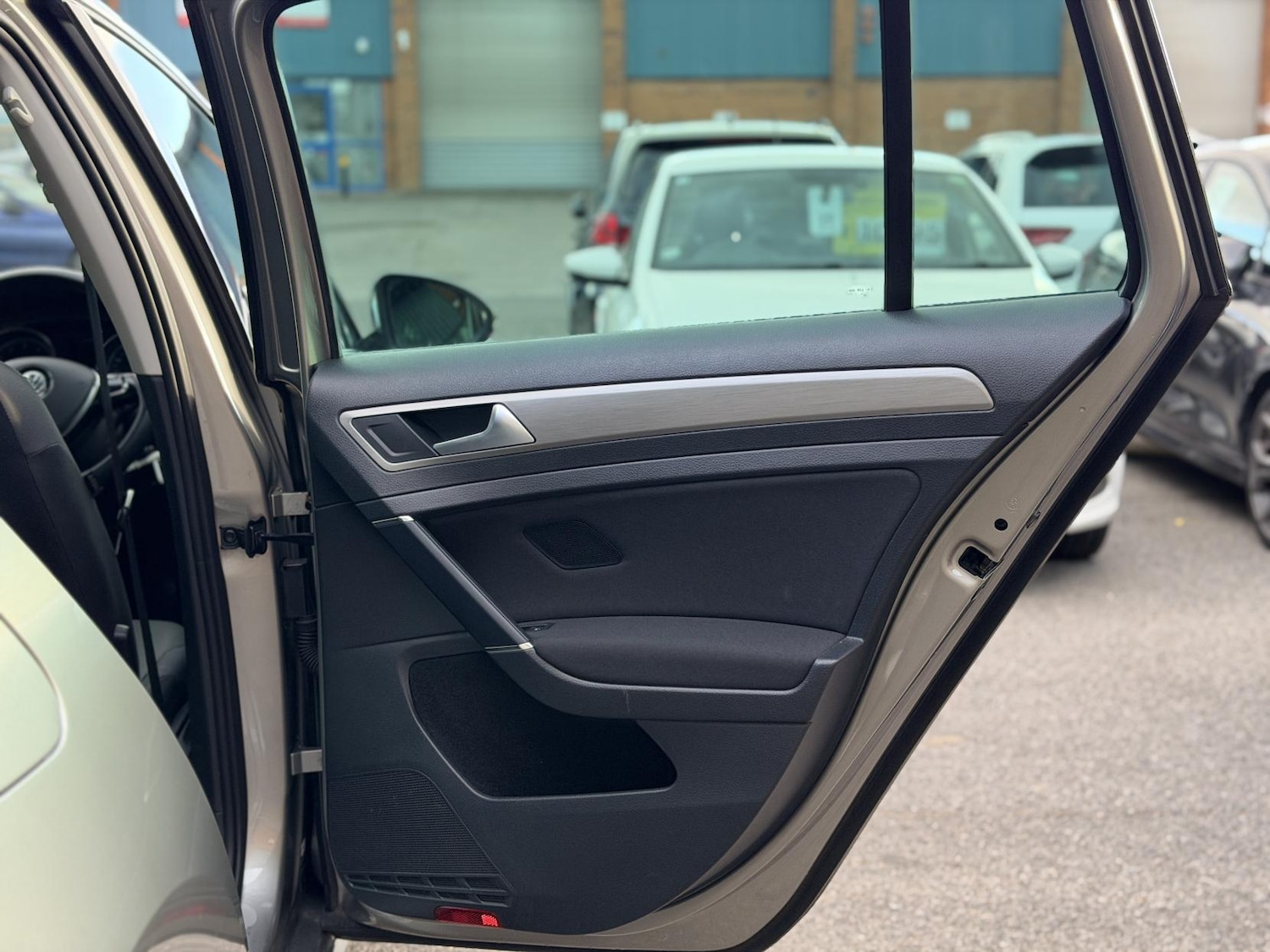 Used Volkswagen Golf 2014 for sale - 76741822: Photo 34