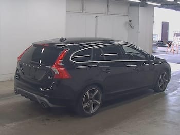 Used Volvo V60 2015 for sale - 79674602: Photo