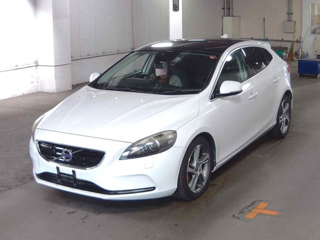 Used Volvo V40 2013 for sale - 77833767: Photo 3