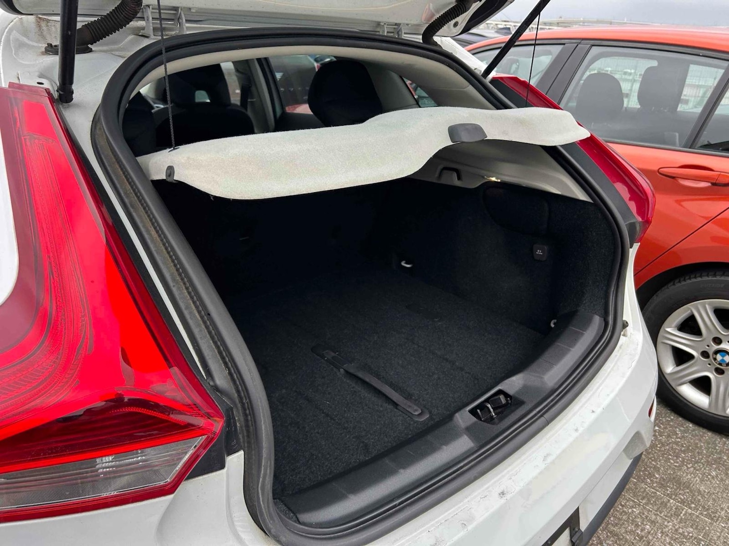 Used Volvo V40 2013 for sale - 77833767: Photo 7