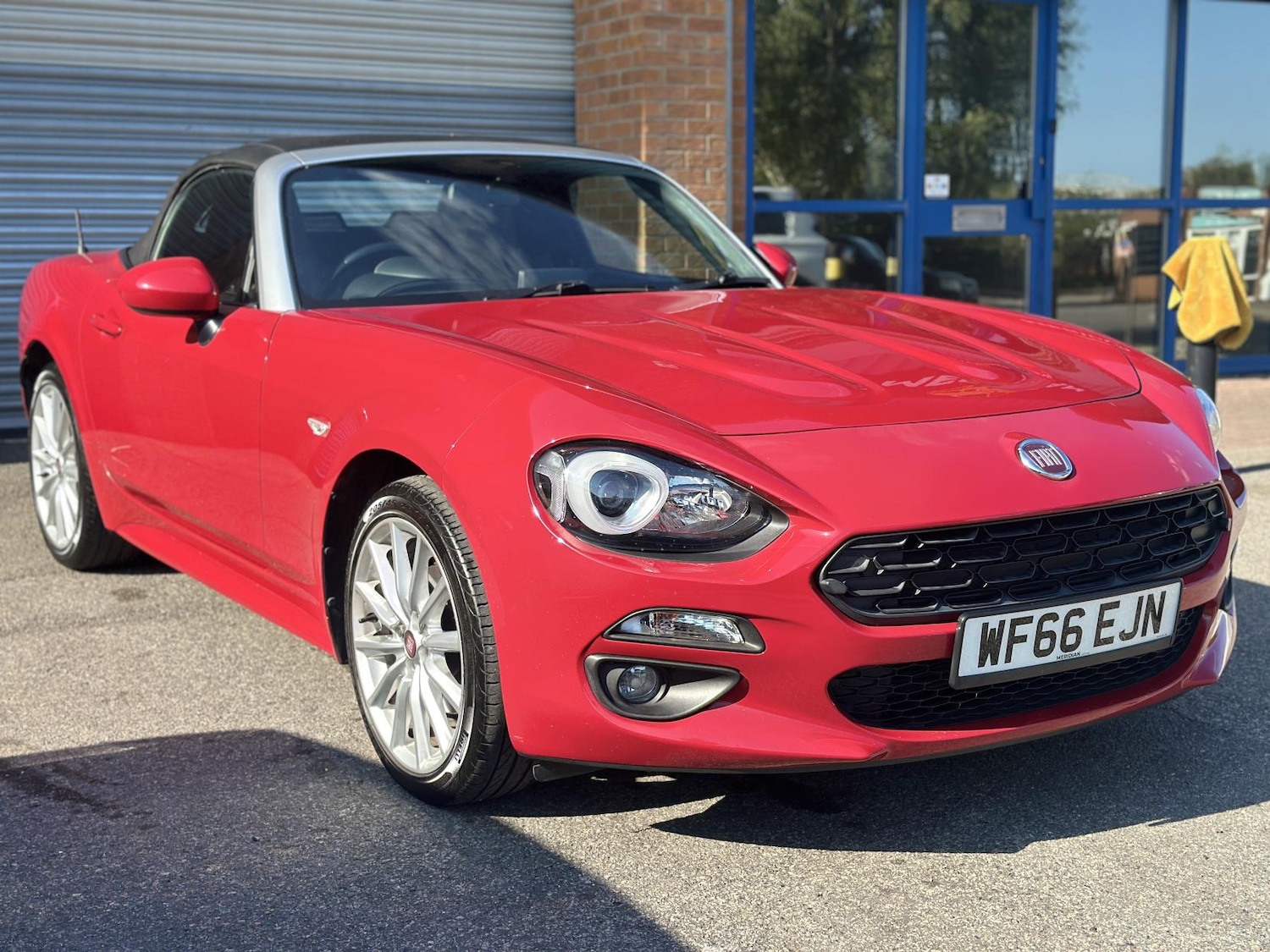 Used Fiat 124 Spider 2016 for sale - 76948940: Photo 15