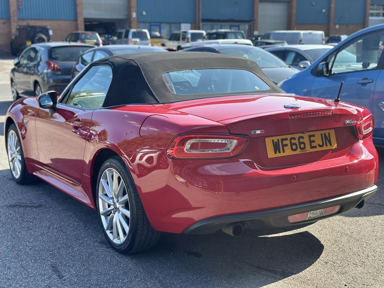 Used Fiat 124 Spider 2016 for sale - 76948940: Photo 16