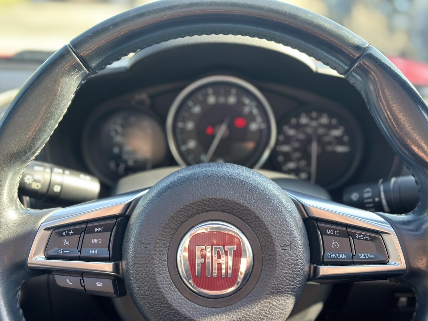 Used Fiat 124 Spider 2016 for sale - 76948940: Photo 22