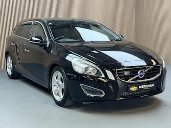 Used Volvo V60 2012 for sale - 79674631: Photo