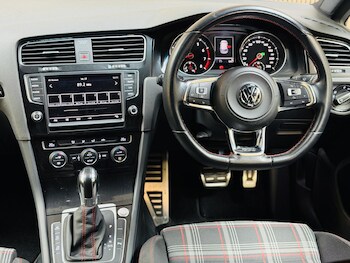 Used Volkswagen Golf 2014 for sale - 79500651: Photo