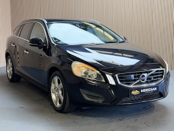 Used Volvo V60 2011 for sale - 79017513: Photo