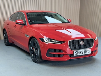 Used Jaguar XE 2019 for sale - 79295725: Photo