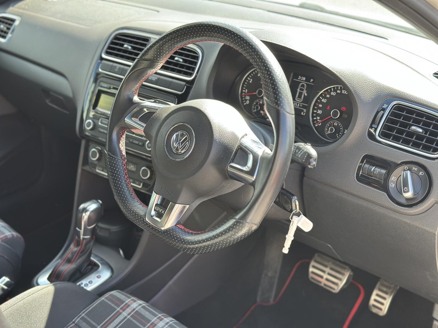 Used Volkswagen Polo 2012 for sale - 76184594: Photo 19