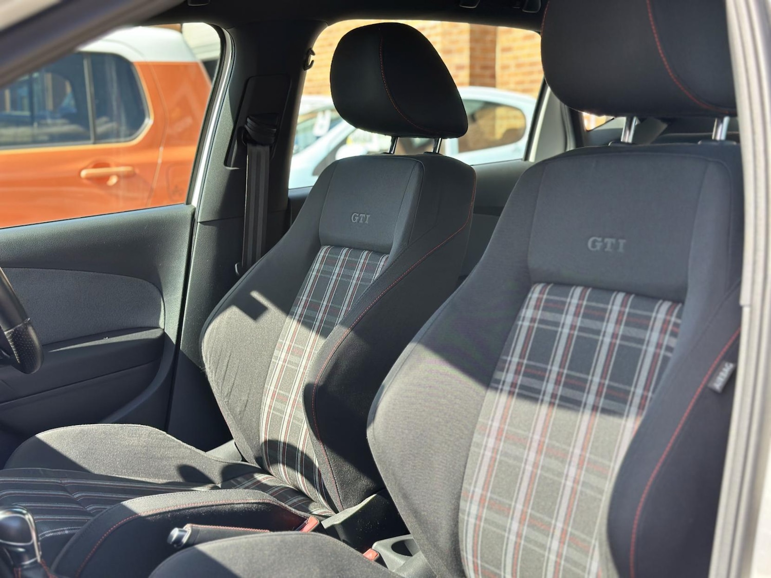 Used Volkswagen Polo 2012 for sale - 76184594: Photo 30
