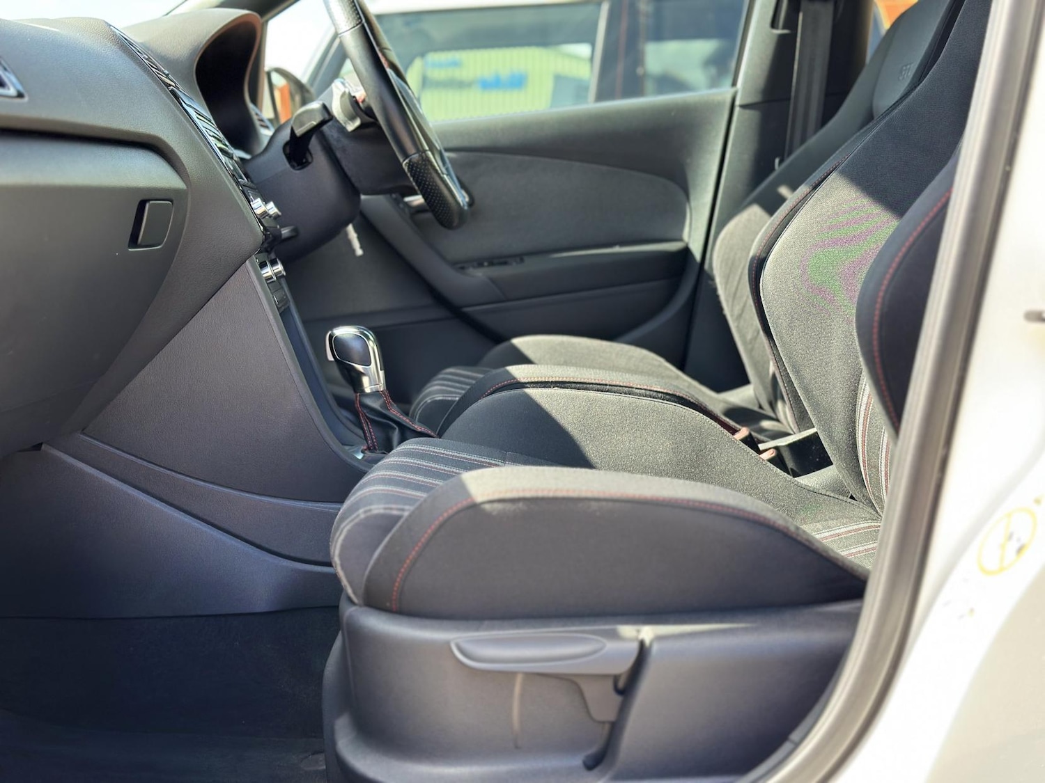 Used Volkswagen Polo 2012 for sale - 76184594: Photo 31