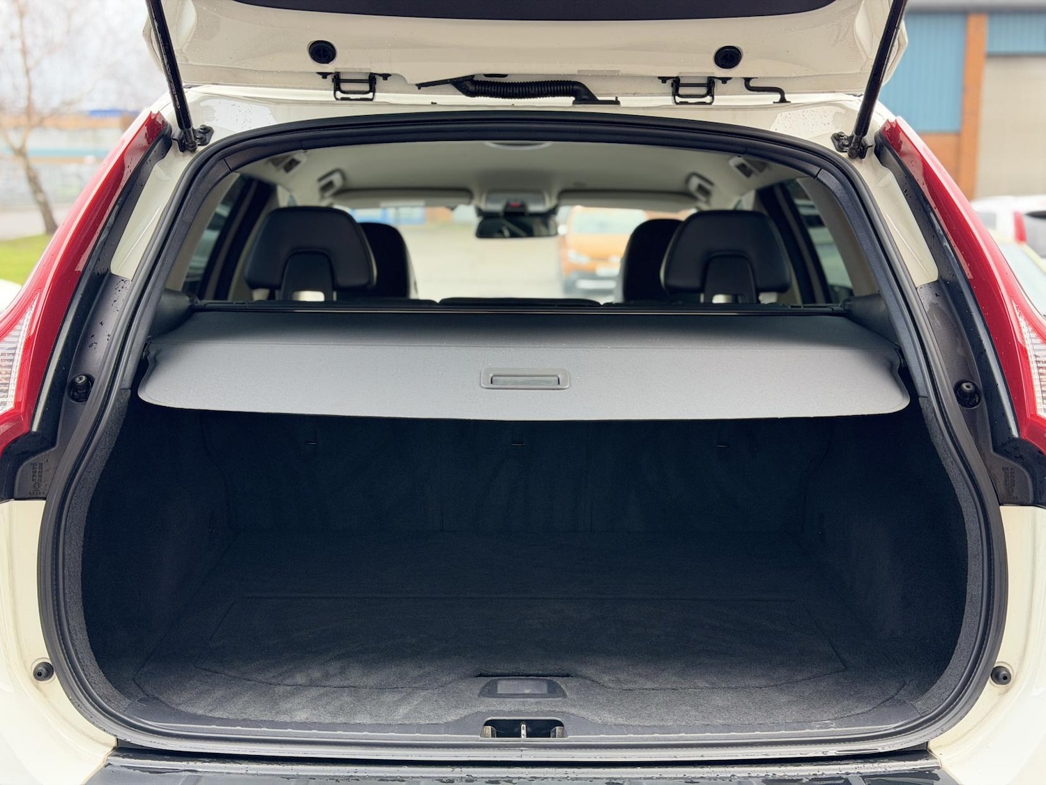 Used Volvo XC60 2013 for sale - 77248167: Photo 14