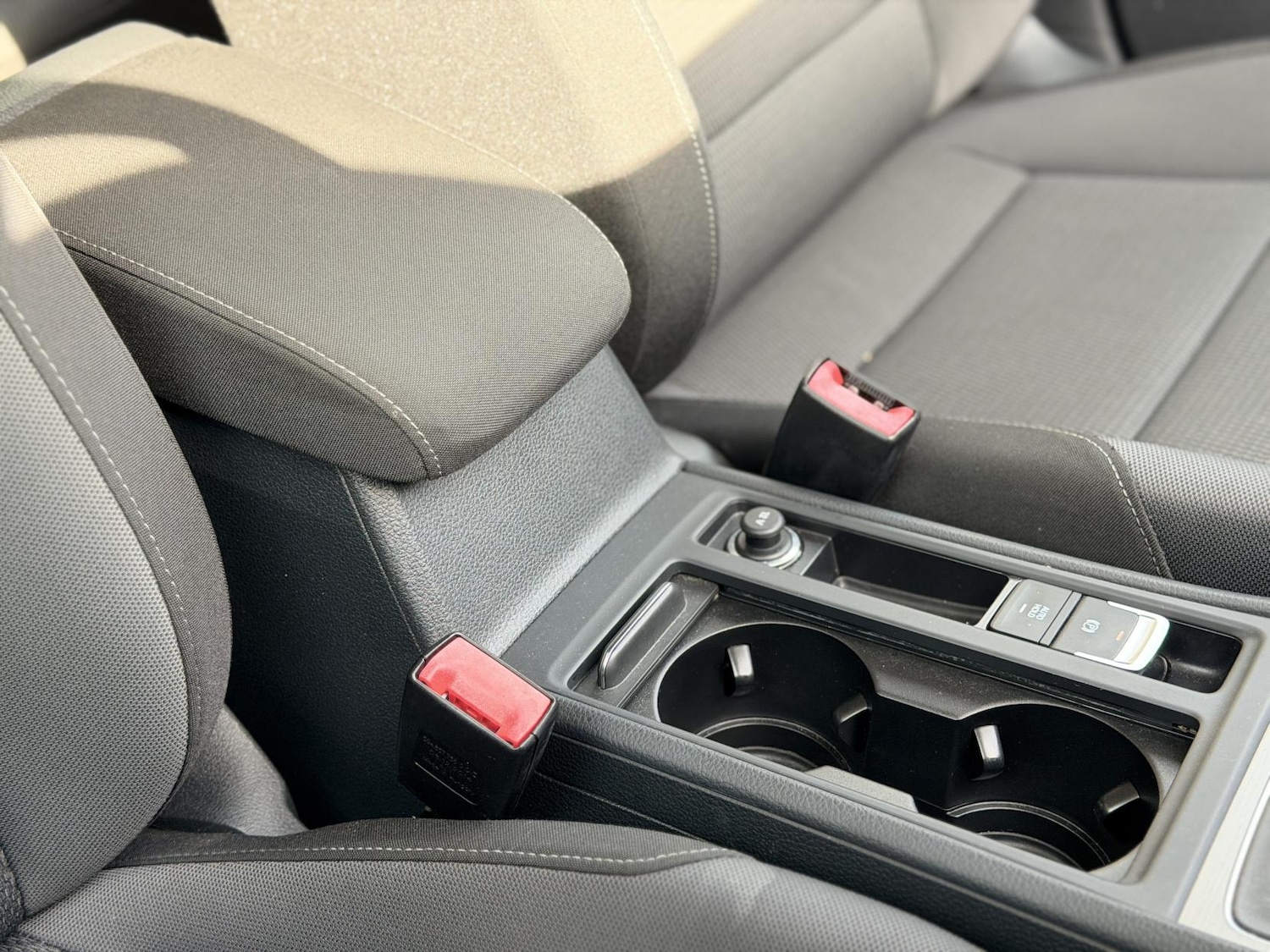 Used Volkswagen Golf 2015 for sale - 76384838: Photo 28