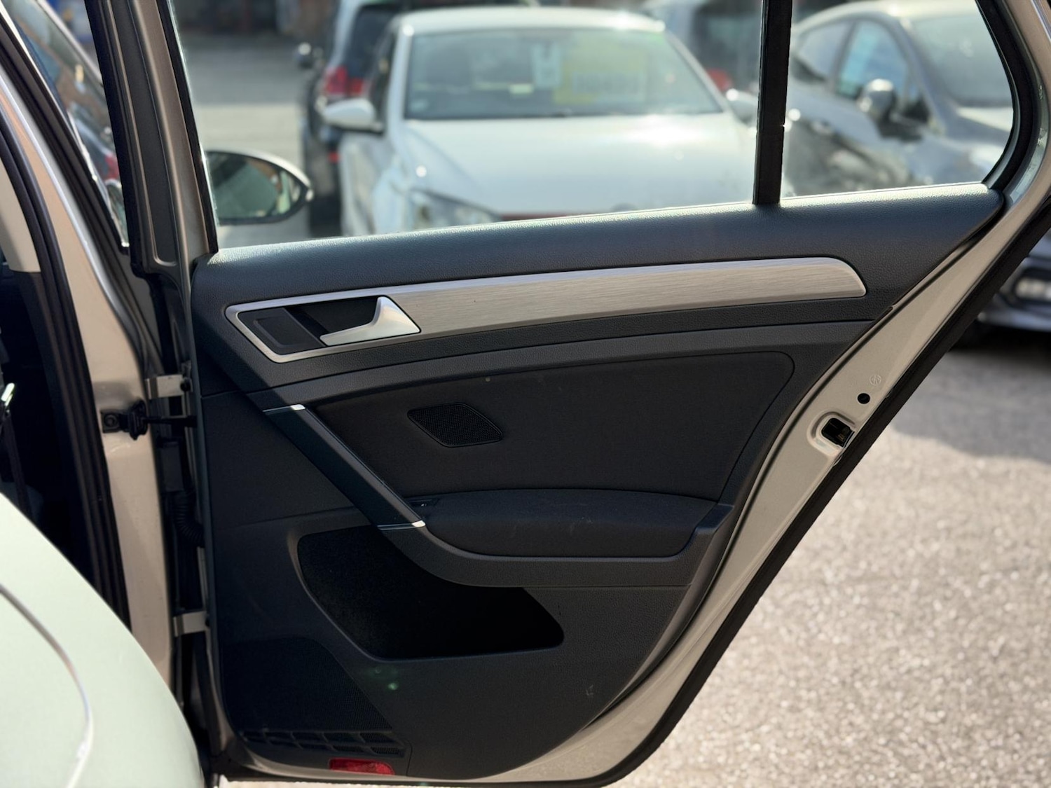 Used Volkswagen Golf 2015 for sale - 76384838: Photo 35