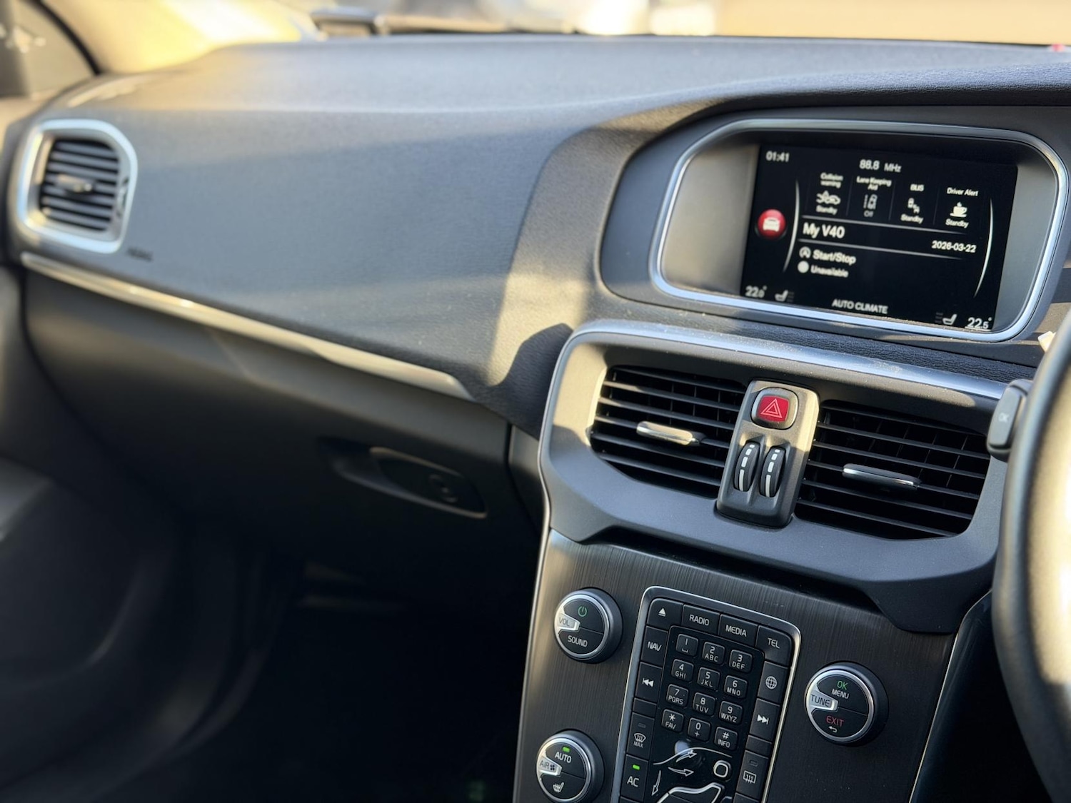 Used Volvo V40 2015 for sale - 78005586: Photo 24