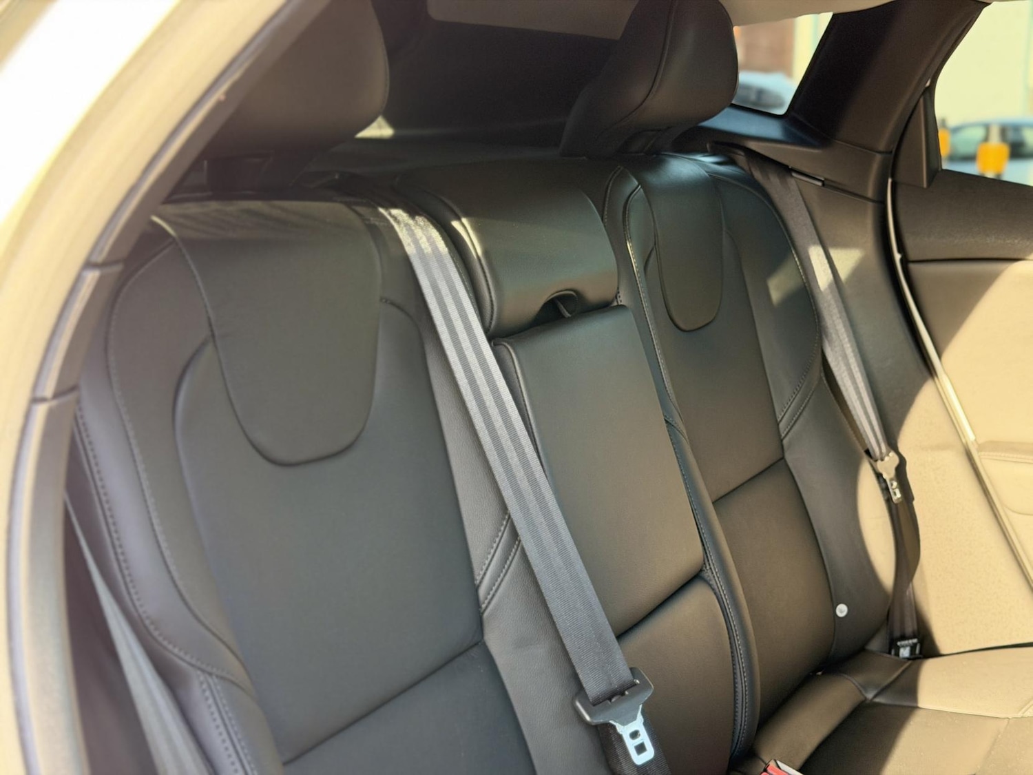 Used Volvo V40 2015 for sale - 78005586: Photo 37