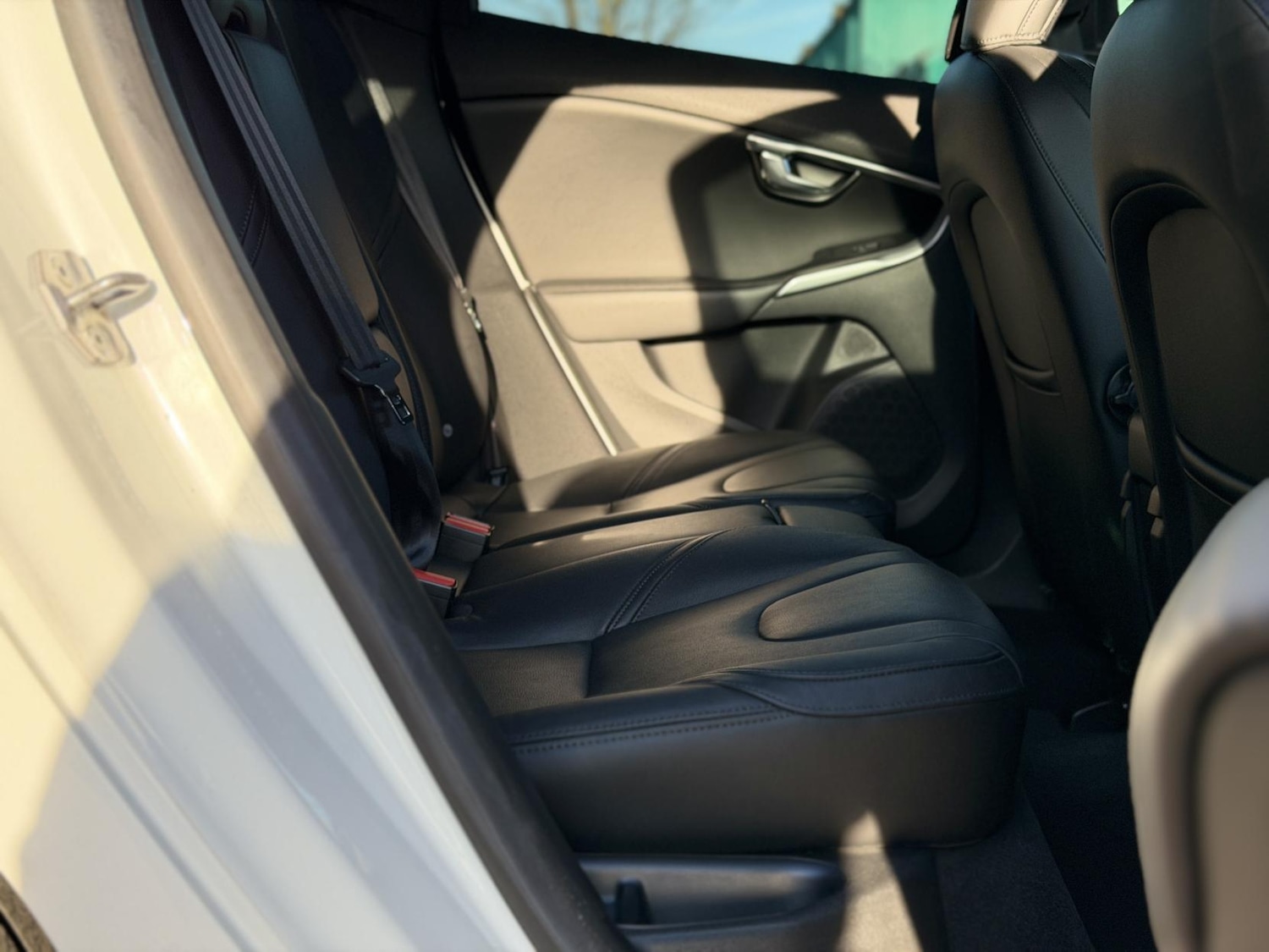 Used Volvo V40 2015 for sale - 78005586: Photo 38