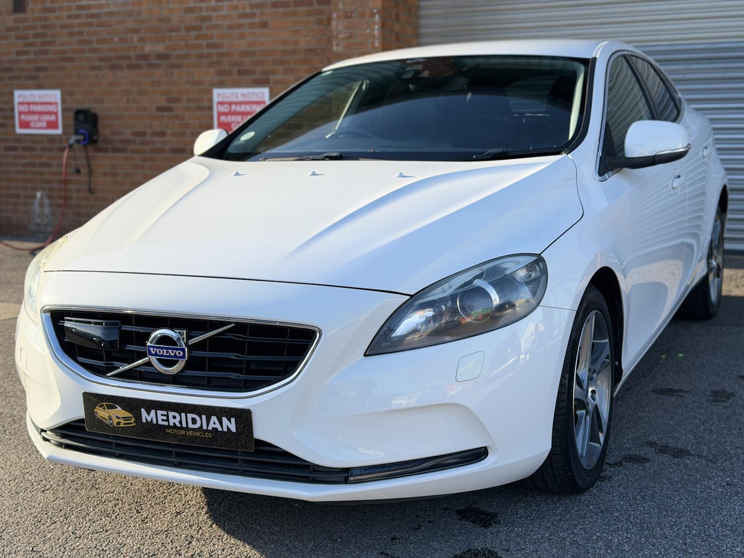 Used Volvo V40 2015 for sale - 78005586: Photo 5