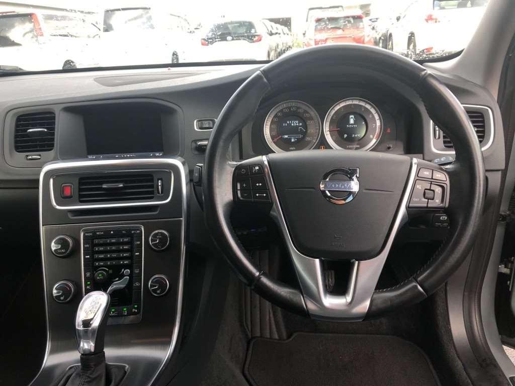 Used Volvo V60 2012 for sale - 77833769: Photo 4