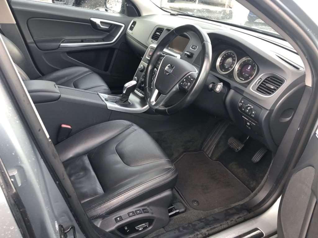 Used Volvo V60 2012 for sale - 77833769: Photo 7