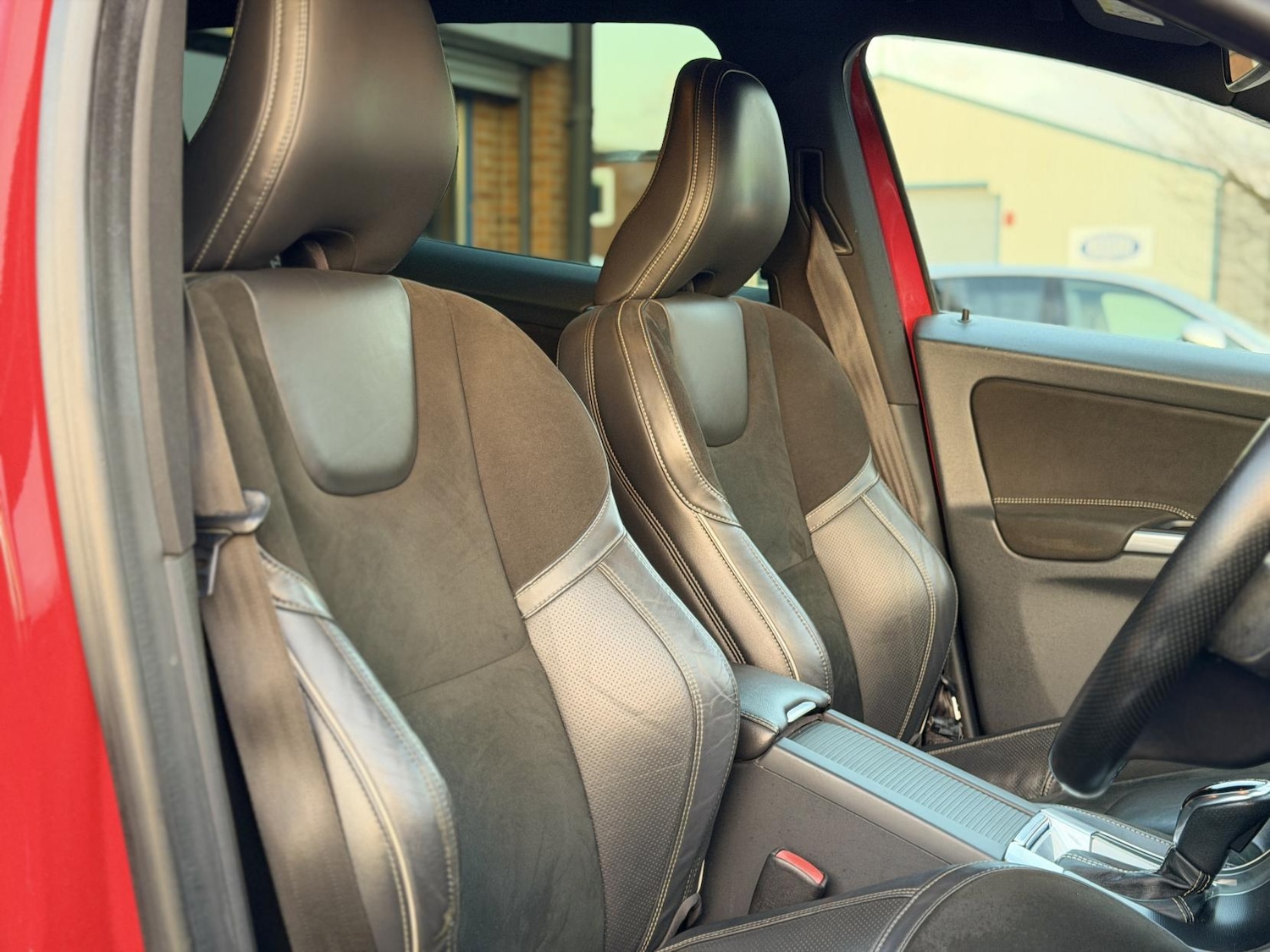 Used Volvo XC60 2015 for sale - 76606438: Photo 17