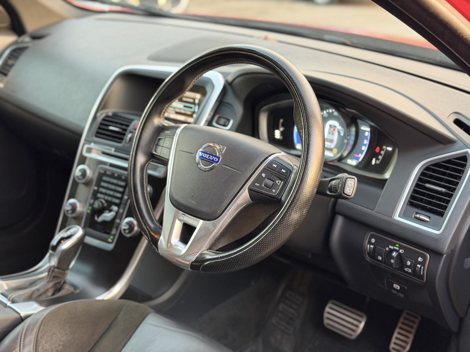 Used Volvo XC60 2015 for sale - 76606438: Photo 19